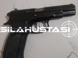 EMNİYET GÖREVLİSİNDEN RUHSATLI,SIFIR AYARINDA,İLK ELDEN ÇOK TEMİZ 1995 MODEL ORJİNAL SİYAH CZ 75 B